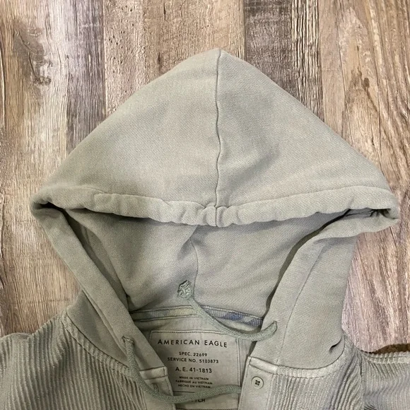 American eagle cropped button up!!! - Picture 5 of 5